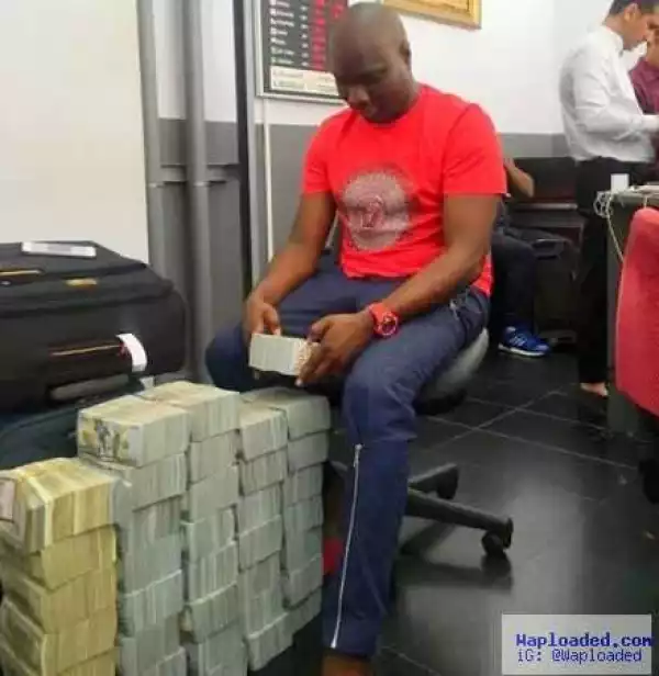 Nigerian guy shows off stacks of cash ($4million) on Instagram